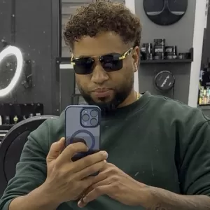 Portrait of Omar (Senior Stylist)