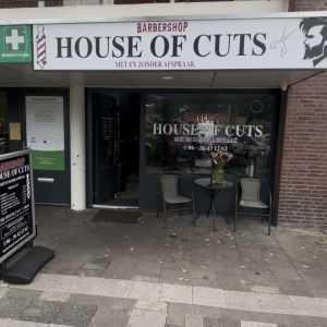 Barbershop house of cuts