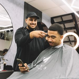 Barber aligan